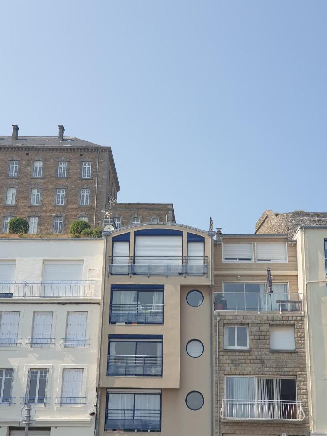 Le Guepratte Apartment Granville Exterior photo